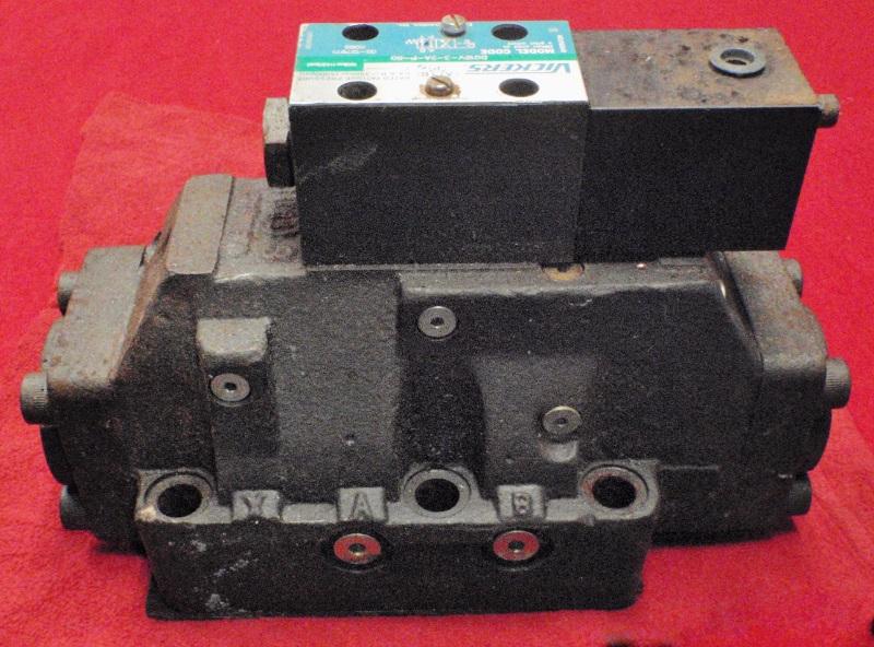Vickers DG19S82AP30 Directional Control Valve Garden City Plastics